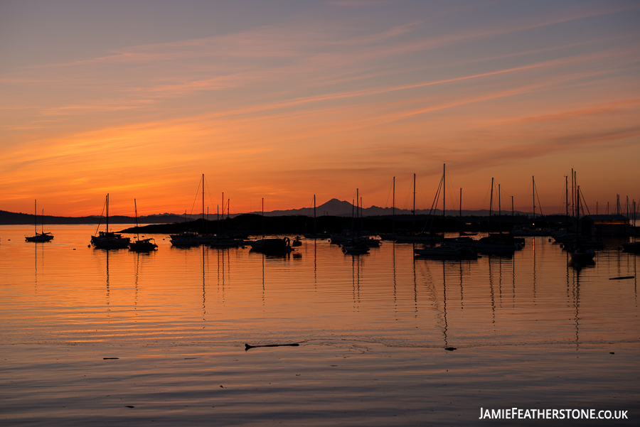 Dawn colours. River Mersey